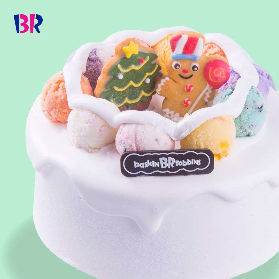 Celebrate Your Gender Reveal with a Baskin-Robbins Ice Cream Cake