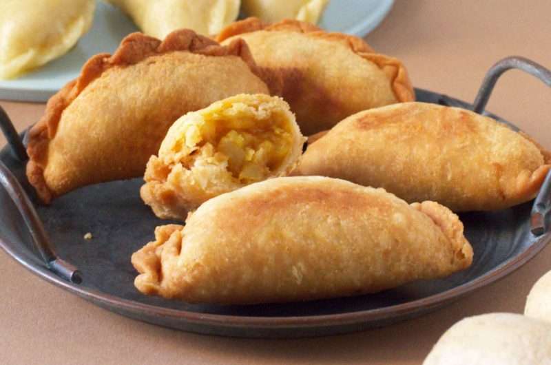 Curry Puff Recipe: Learn How to Make Tasty Curry Puffs